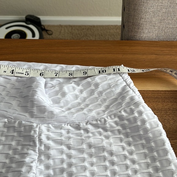 Famous TikTok Leggings, Yoga Pants for Women, Booty - Picture 3 of 8